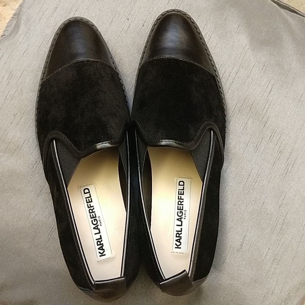 New Karl Lagerfeld black suede flats